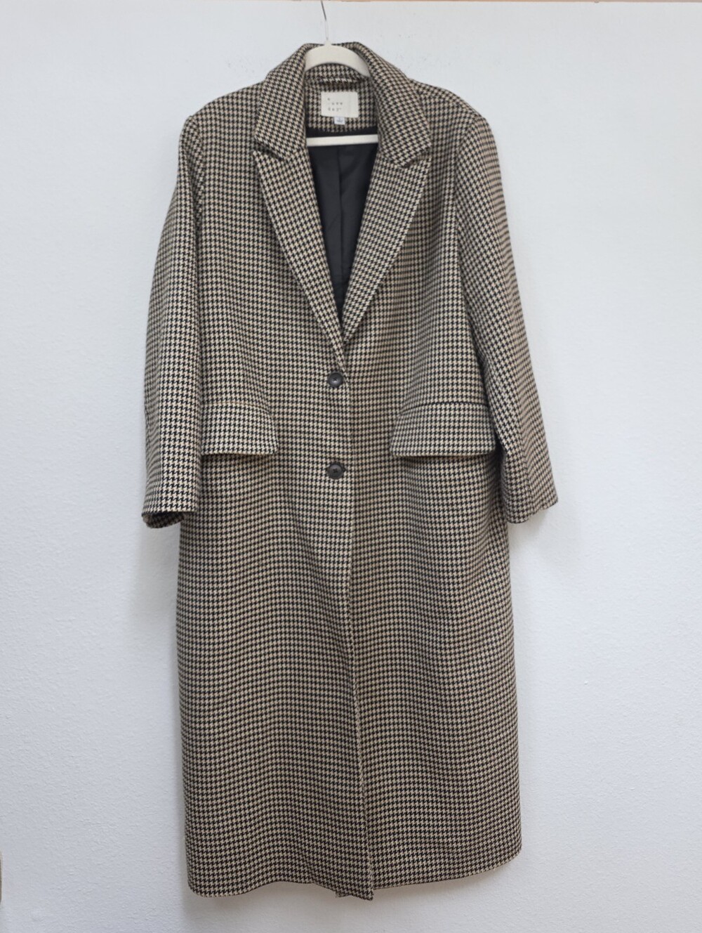 Beige & Black Single Breasted Houndstooth Long Coat, Size L
